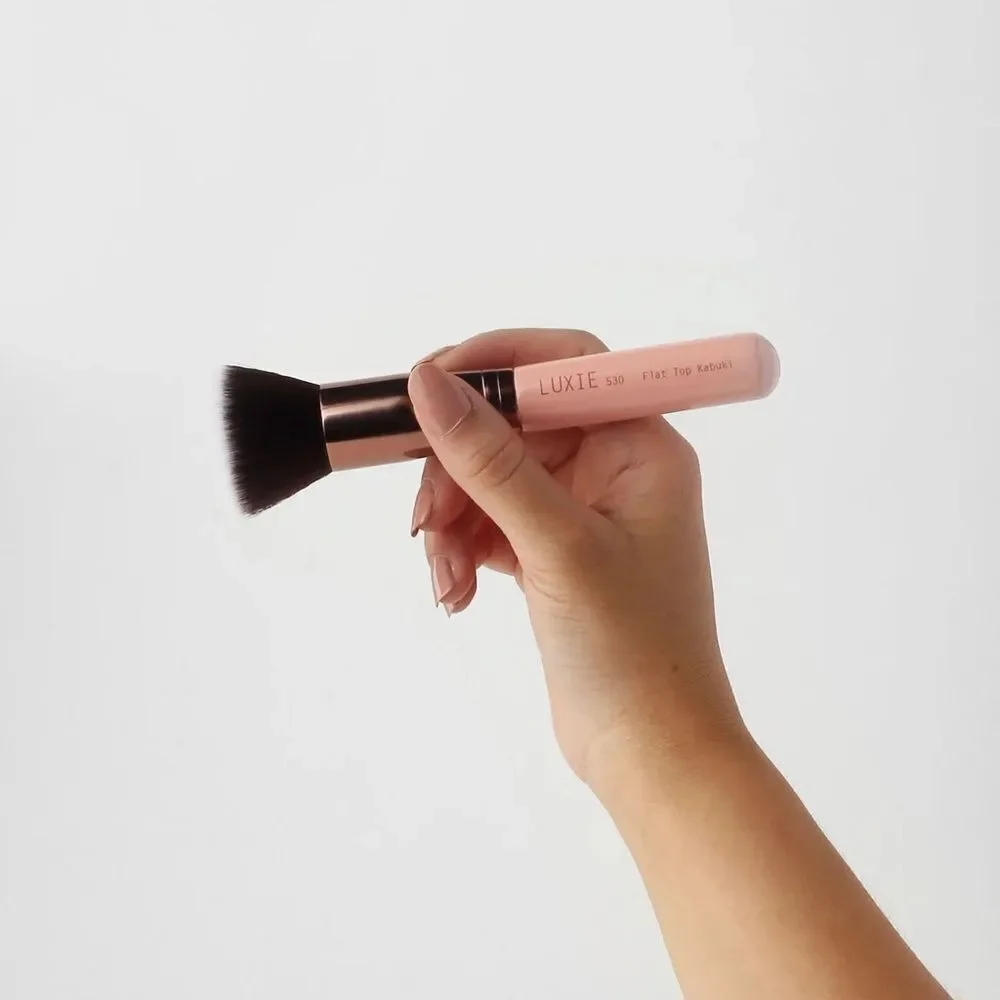 Luxie Coral Handle Makeup Brush